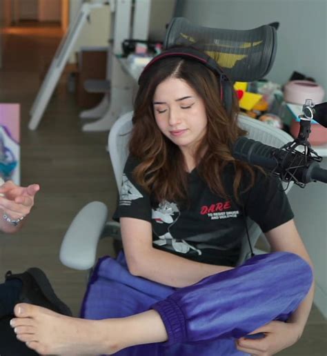 pokimane feet worship